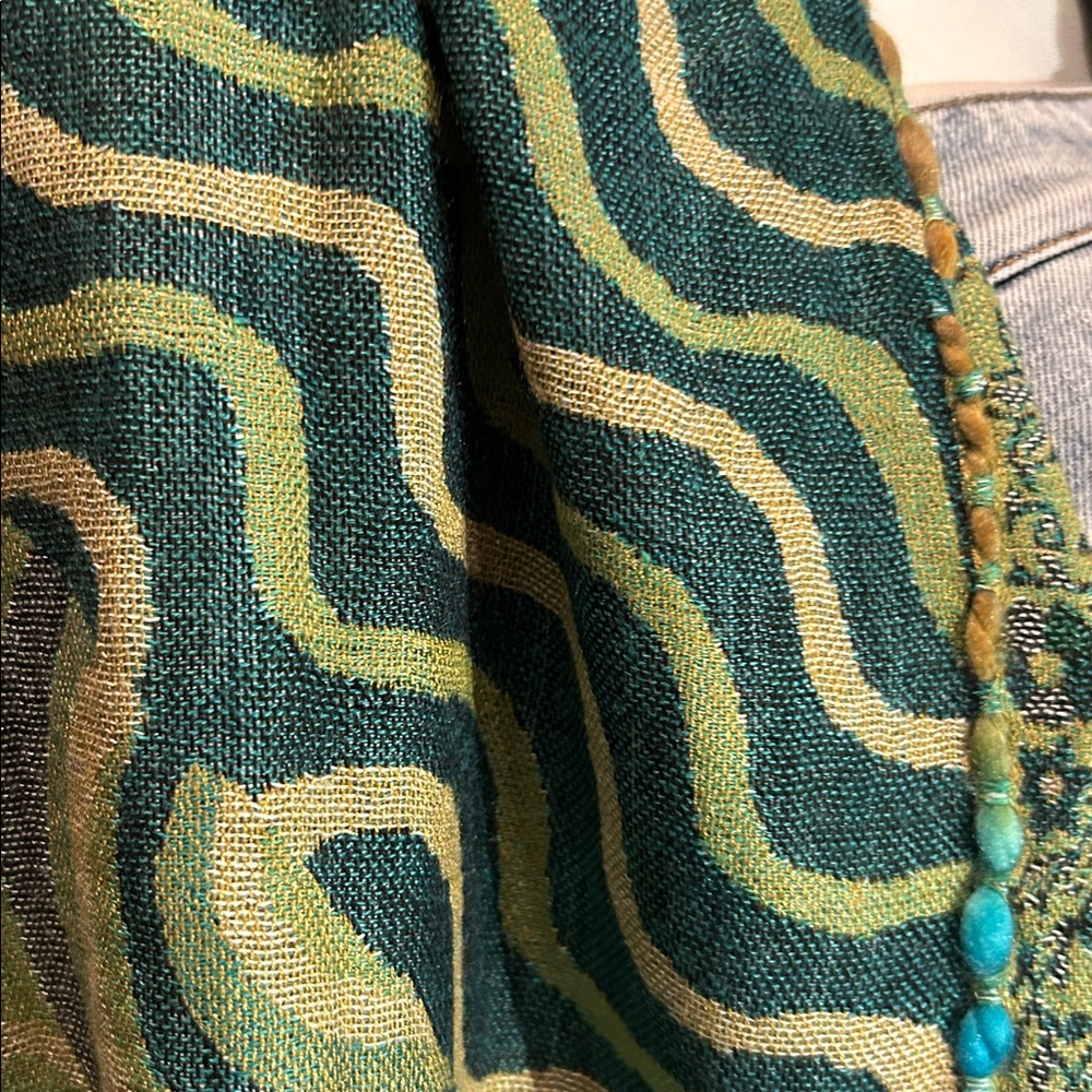 Green and blue embroidered blanket, scarf - Picture 2 of 4